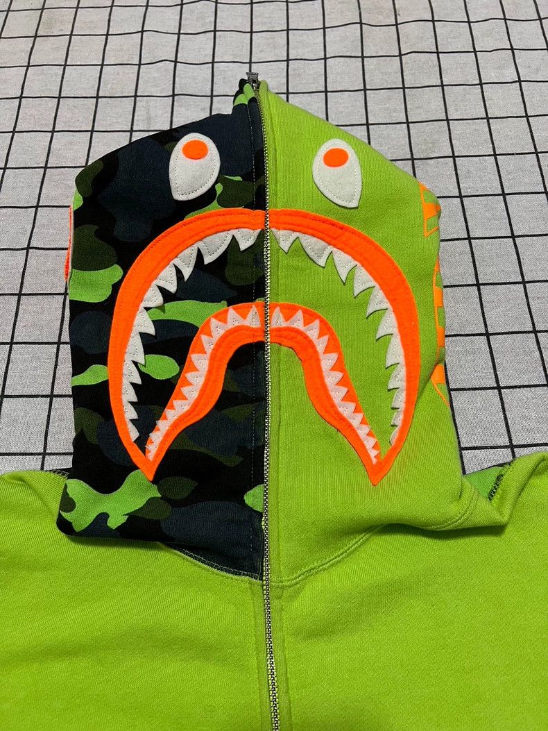 Bape Bape Camouflage Shark Hoodie Jacket Size M Size US M / EU 48-50 / 2 - 3 Thumbnail