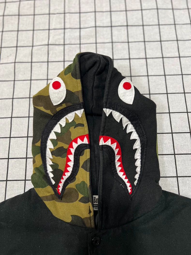 Bape Bape Shark Hoodie Jacket Size S Size US S / EU 44-46 / 1 - 3 Thumbnail