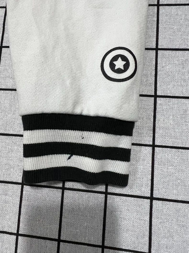 Bape Bape Shark Hoodie Jacket Size S Size US S / EU 44-46 / 1 - 5 Thumbnail