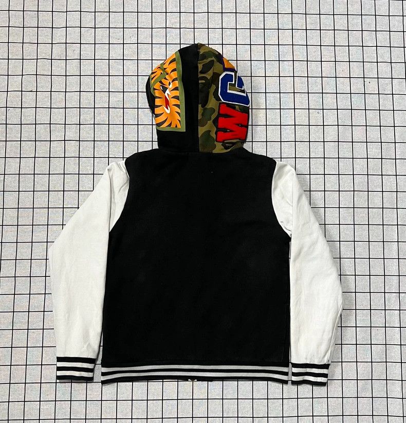 Bape Bape Shark Hoodie Jacket Size S Size US S / EU 44-46 / 1 - 2 Thumbnail
