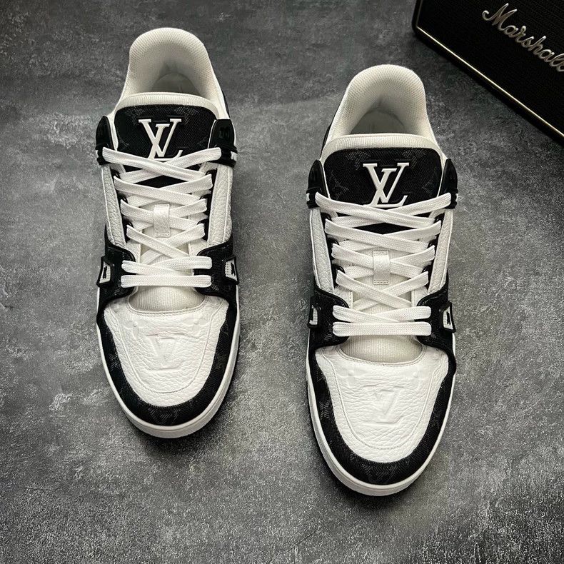 Louis Vuitton LOUIS VUITTON LV TRAINER Black and White Sneakers Size US 8 / EU 41 - 3 Thumbnail