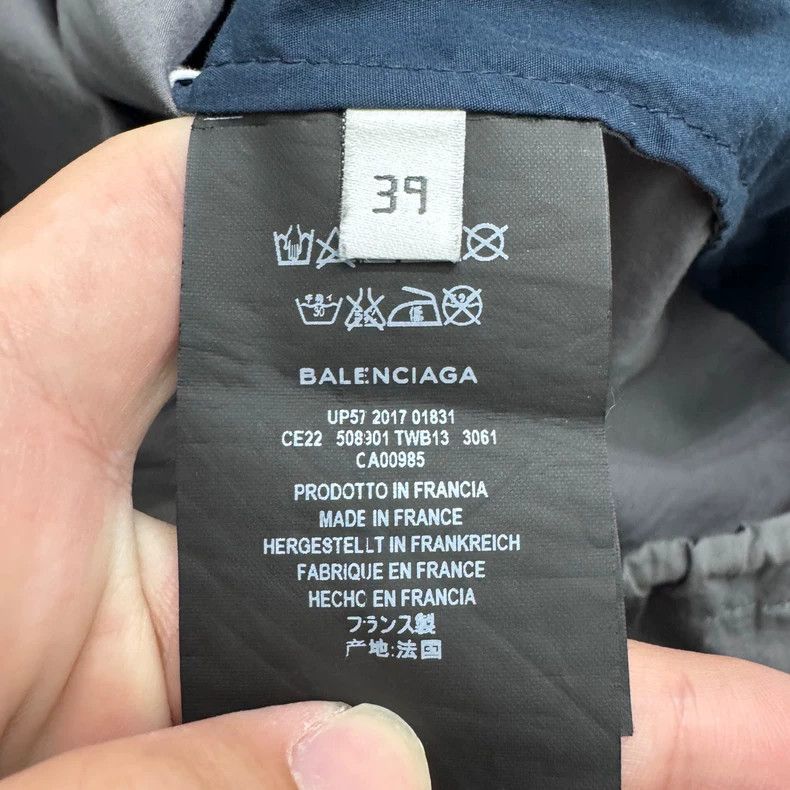 Balenciaga Balenciaga Gray Blue Color Block Windbreaker-yf Size US XXL / EU 58 / 5 - 4 Thumbnail