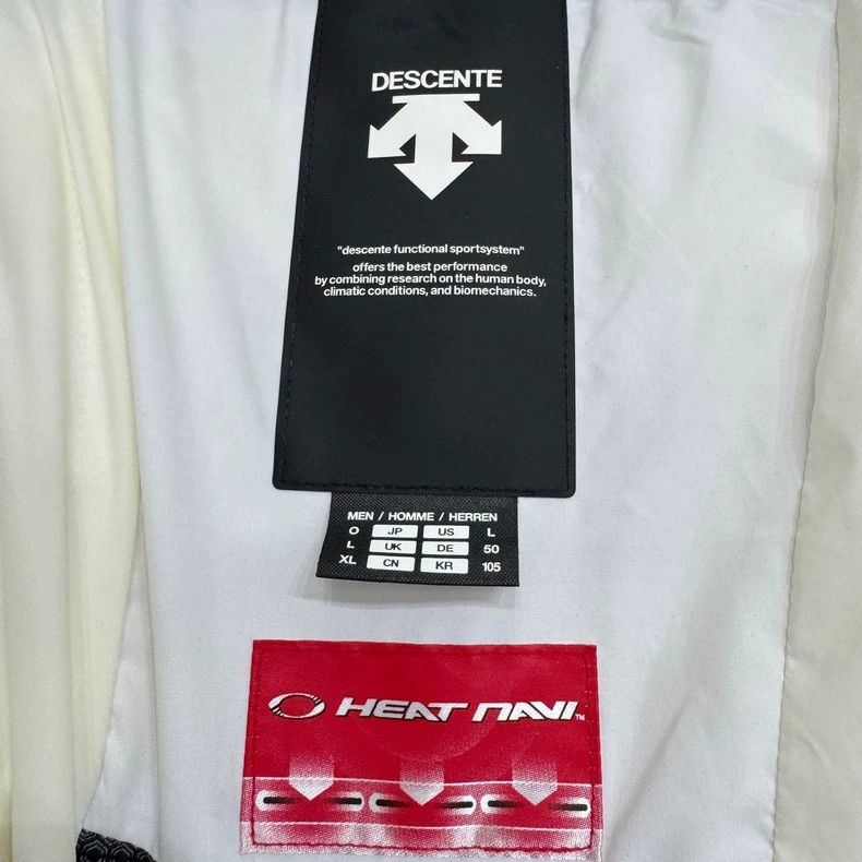Moncler Long White Down Coat with Hood-yf Size US XL / EU 56 / 4 - 3 Thumbnail