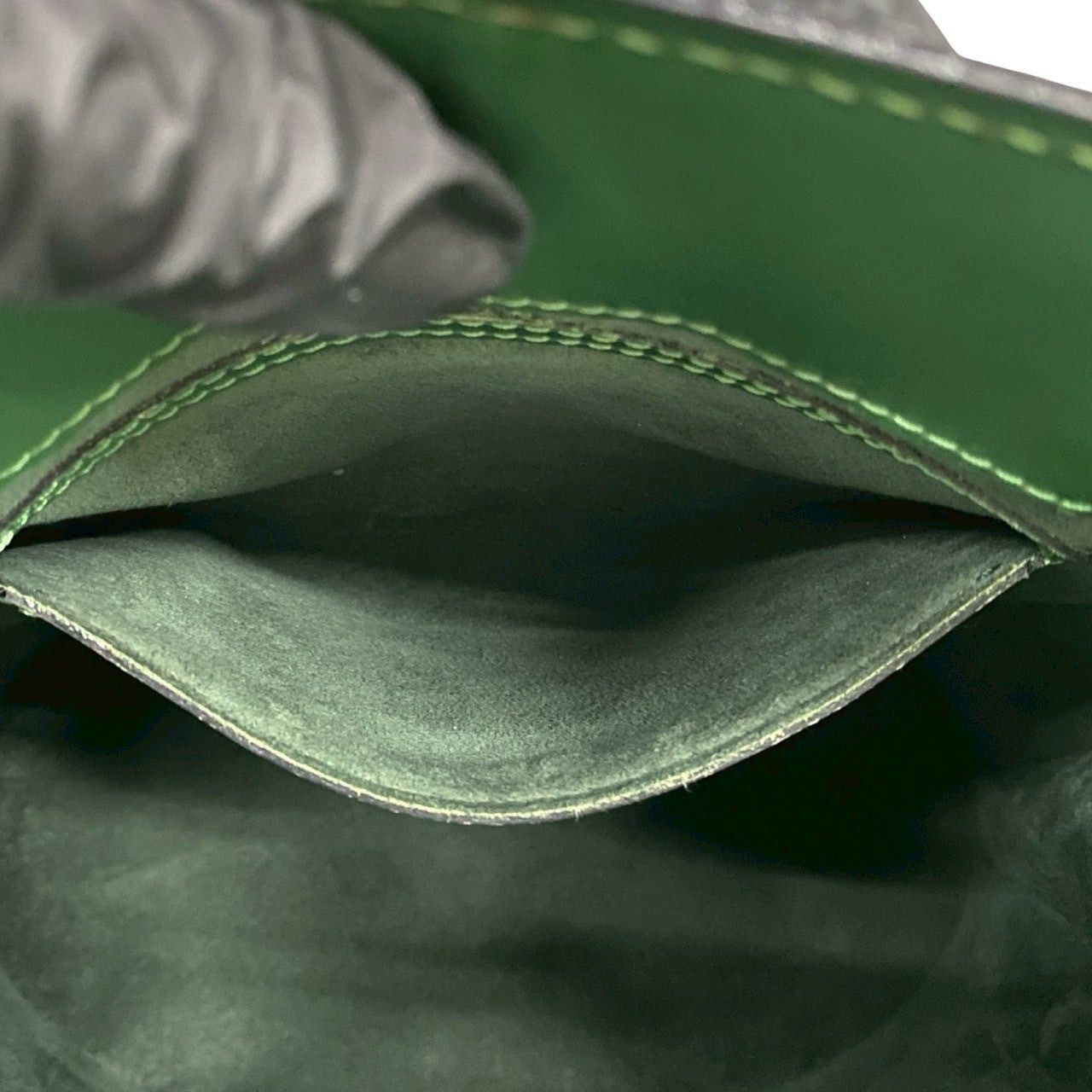 Louis Vuitton Louis Vuitton Shoulder Bag Green Leather Size ONE SIZE - 10 Thumbnail