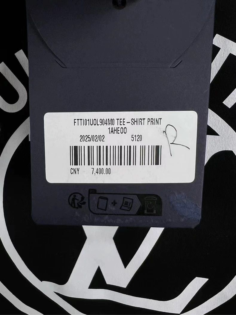 Louis Vuitton LOUIS VUITTON LV Logo Chain Short Sleeve T-Shirt-yf Size US M / EU 48-50 / 2 - 5 Thumbnail