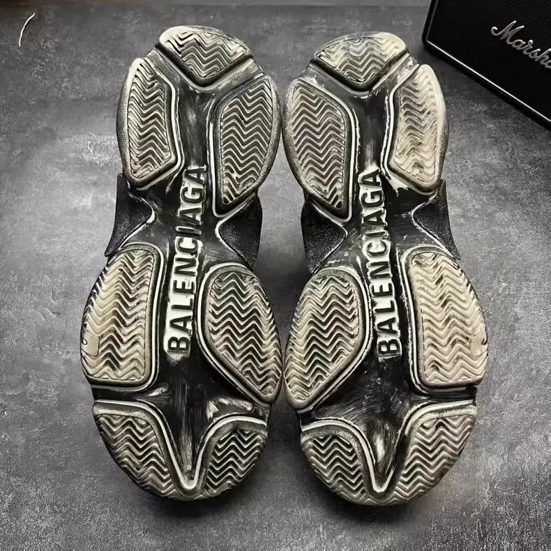 Balenciaga Balenciaga Triple S Black Gray Sneakers-yf Size US 10 / EU 43 - 7 Thumbnail