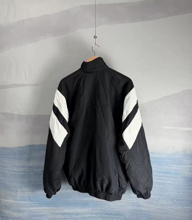 Balenciaga Balenciaga Black Red Patchwork Windbreaker Jacket-yf Size US XS / EU 42 / 0 - 3 Thumbnail