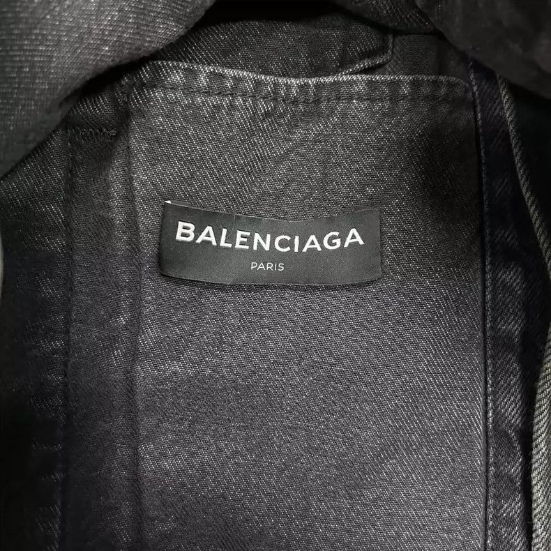 Balenciaga Balenciaga Denim Jacket Size 44-yf Size US L / EU 52-54 / 3 - 8 Thumbnail