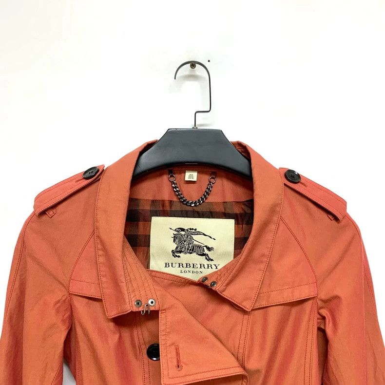 Burberry Burberry Trench Coat in Excellent Condition Size S / US 4 / IT 40 - 5 Thumbnail