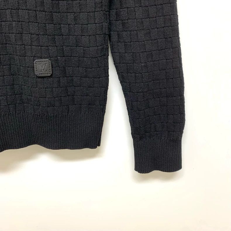 Louis Vuitton Louis Vuitton Navy Checkered Sweater Size S Size S / US 4 / IT 40 - 8 Thumbnail