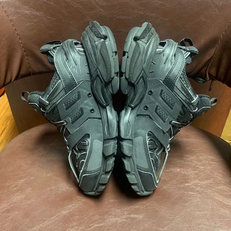Balenciaga Balenciaga Track Sneakers Size 35 Excellent Condition Size US 5 / IT 35 - 4 Thumbnail