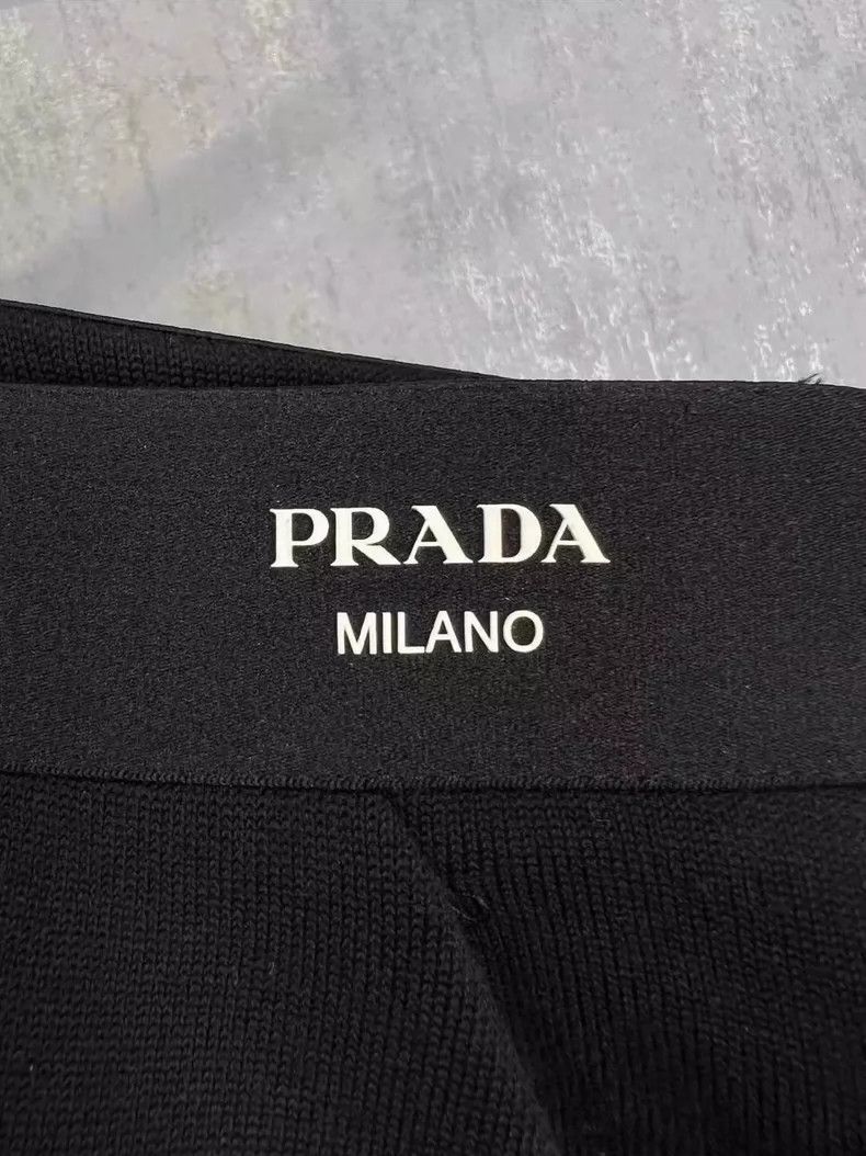 Prada Prada Black Letter Logo Sport Shorts Size 30" / US 8 / IT 44 - 3 Thumbnail