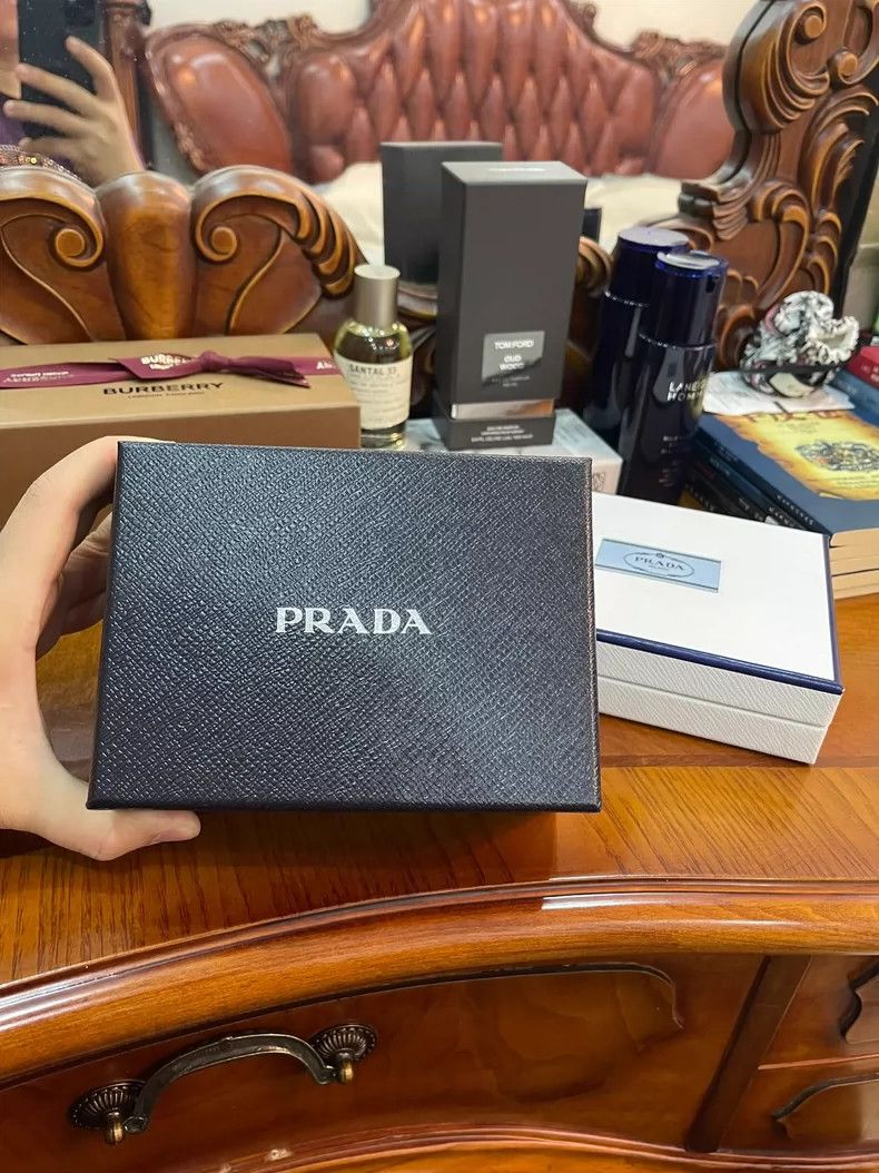 Prada Prada Wrist Bag with Classic Logo Design Size ONE SIZE - 2 Thumbnail