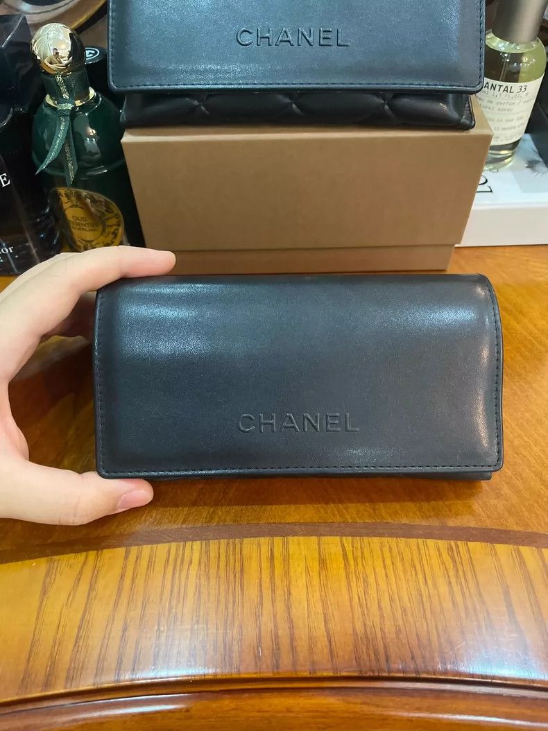 Chanel Chanel Sunglasses in Classic Black Gray Size ONE SIZE - 7 Thumbnail