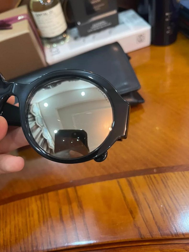 Chanel Chanel Sunglasses in Classic Black Gray Size ONE SIZE - 3 Thumbnail