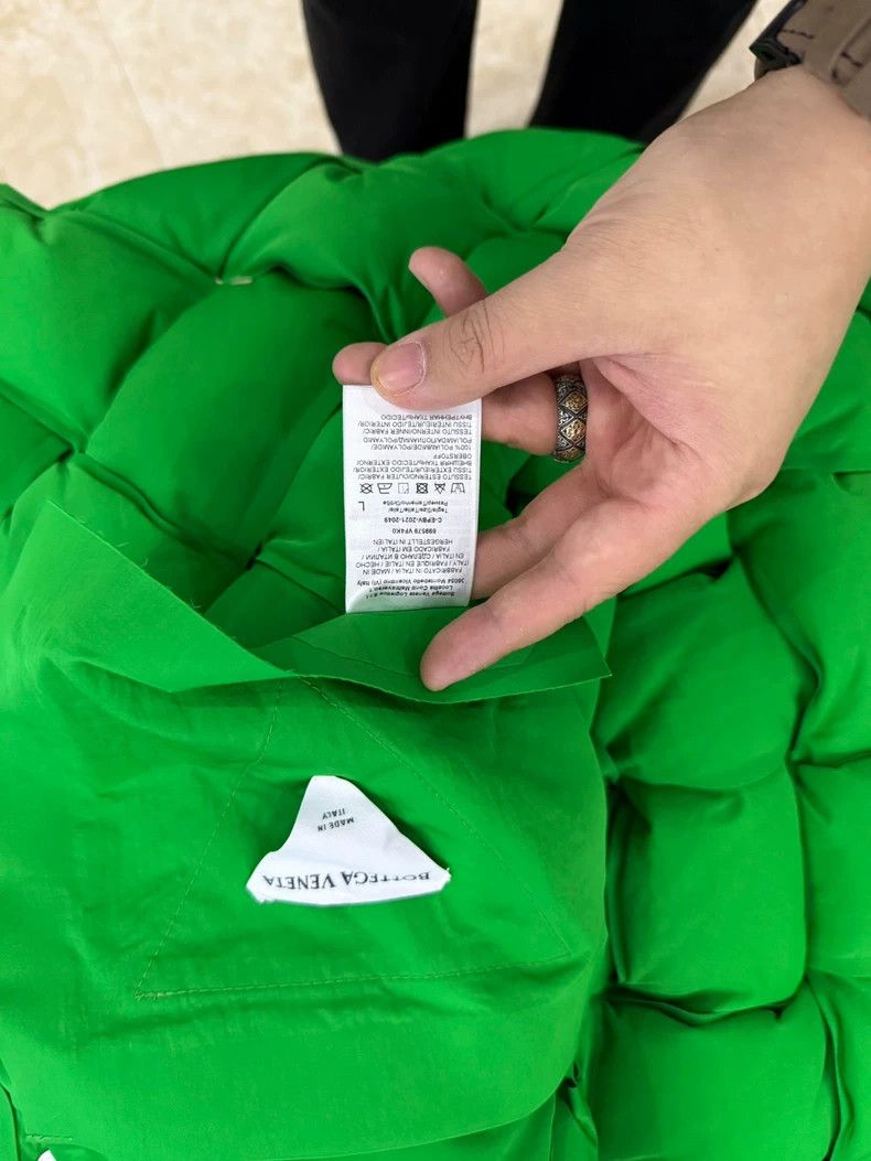 Bottega Veneta Bottega Veneta Green Puffer Vest Size L / US 10 / IT 46 - 4 Thumbnail