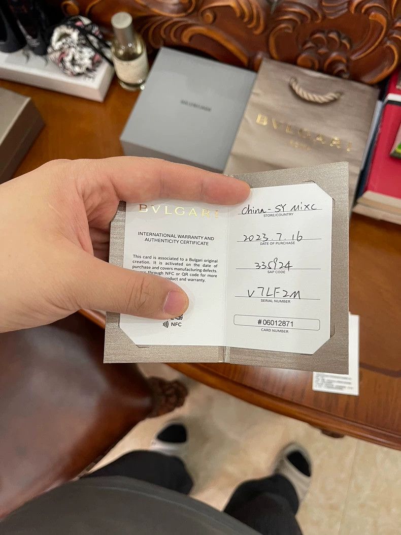 Bvlgari Bzero1 Necklace with Box and Certificate