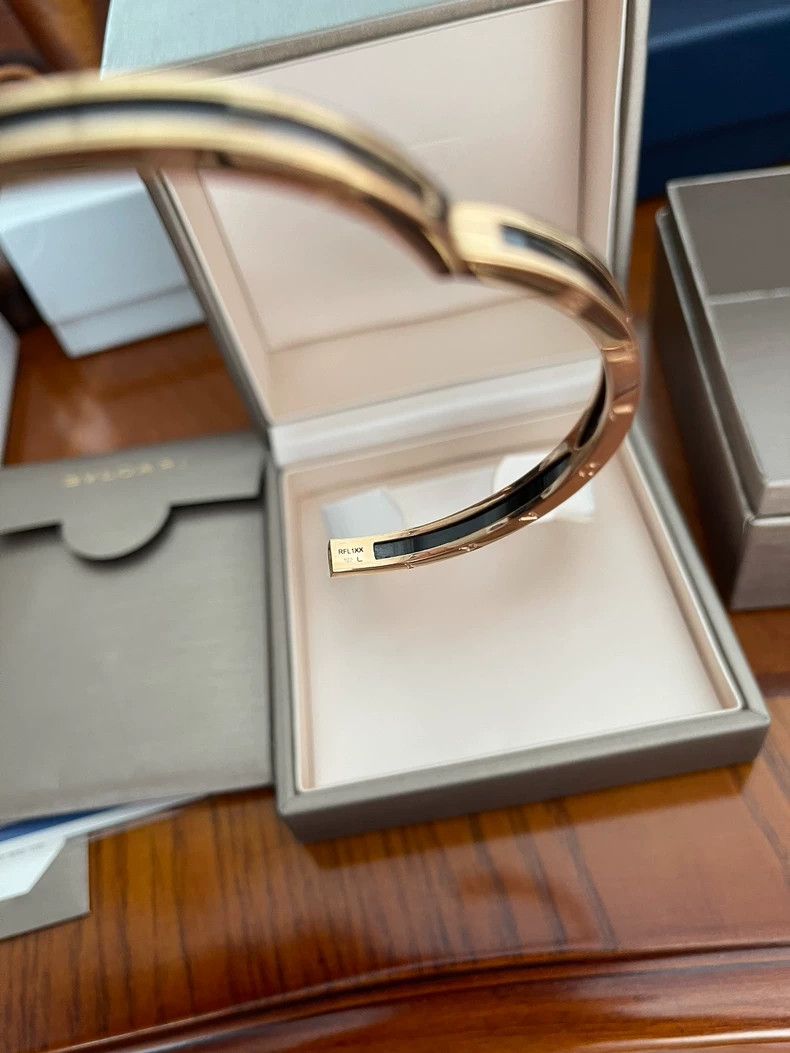 Bvlgari Bvlgari B.zero1 Bracelet for Both Genders Size ONE SIZE - 4 Thumbnail