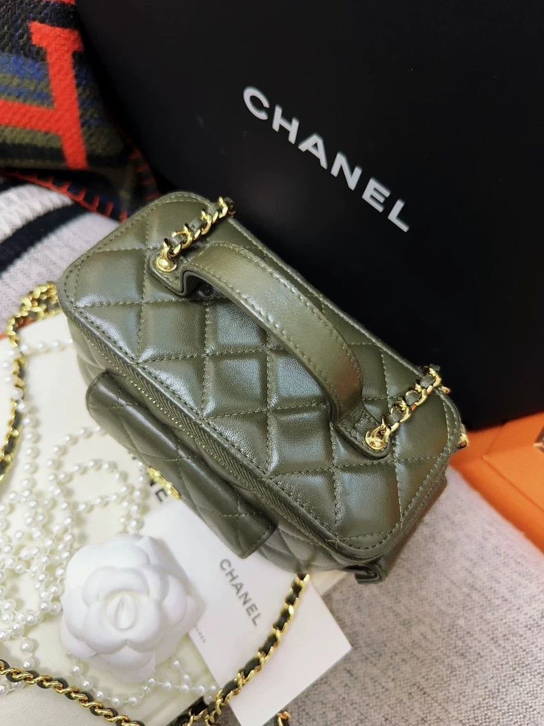 Chanel Chanel 22k Cargo Vanity Box Bag Size ONE SIZE - 4 Thumbnail