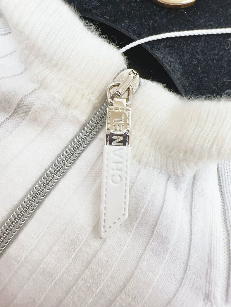 Chanel Chanel White Hooded Knit Top with Logo Size M / US 6-8 / IT 42-44 - 5 Thumbnail