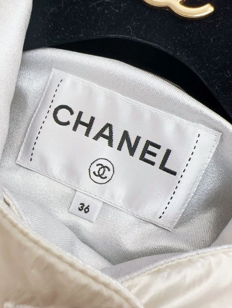 Chanel Chanel Metallic Cream Jacket from Spring Collection Size S / US 4 / IT 40 - 6 Thumbnail