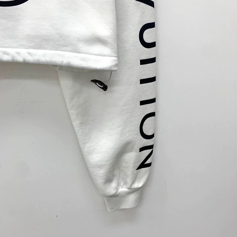 Louis Vuitton Louis Vuitton White Logo Cotton Crop Sweatshirt Size XS / US 0-2 / IT 36-38 - 4 Thumbnail