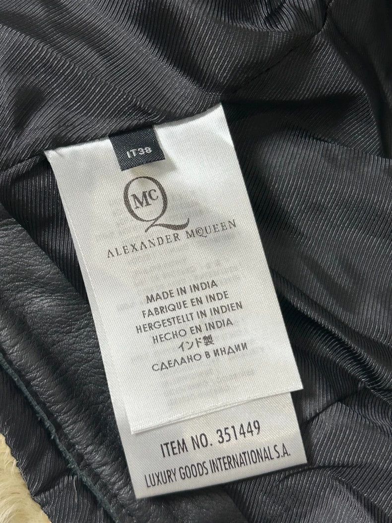 Alexander McQueen Alexander McQueen Black Leather Jacket with Fur Collar Size S / US 4 / IT 40 - 5 Thumbnail