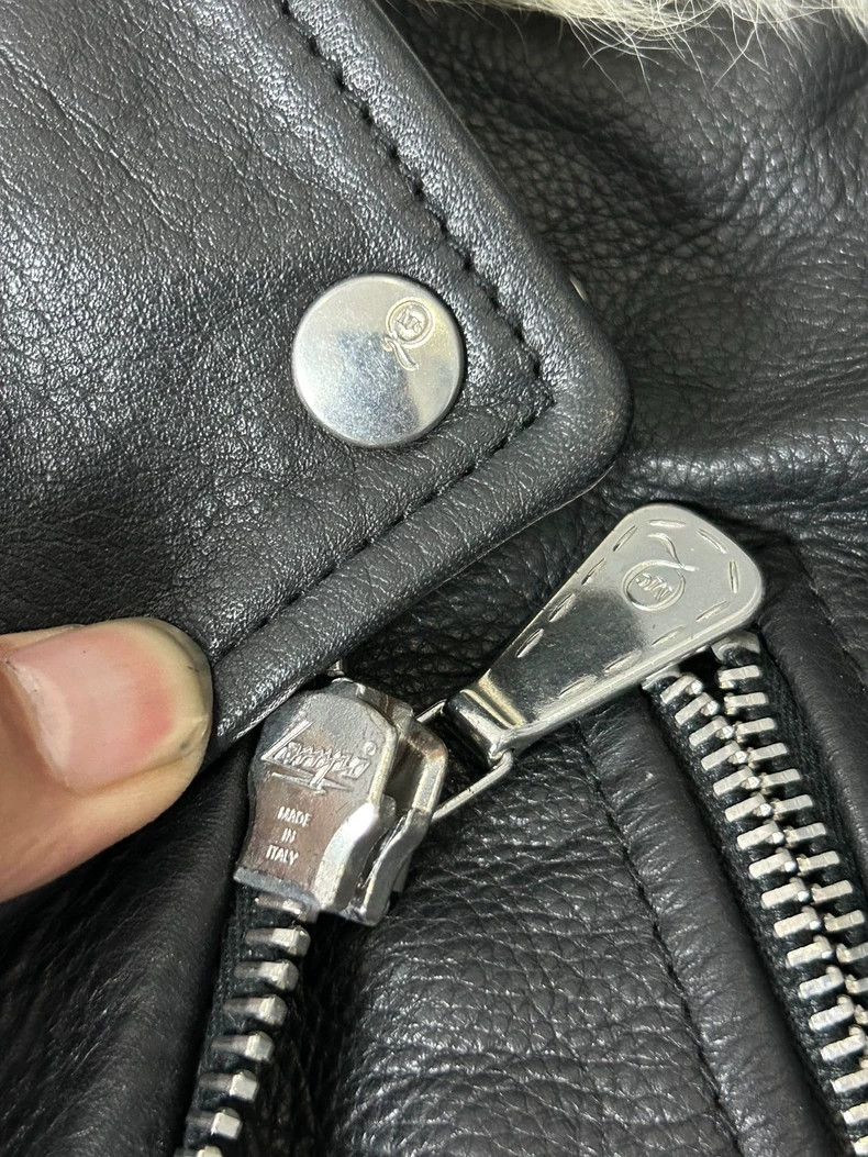 Alexander McQueen Alexander McQueen Black Leather Jacket with Fur Collar Size S / US 4 / IT 40 - 4 Thumbnail