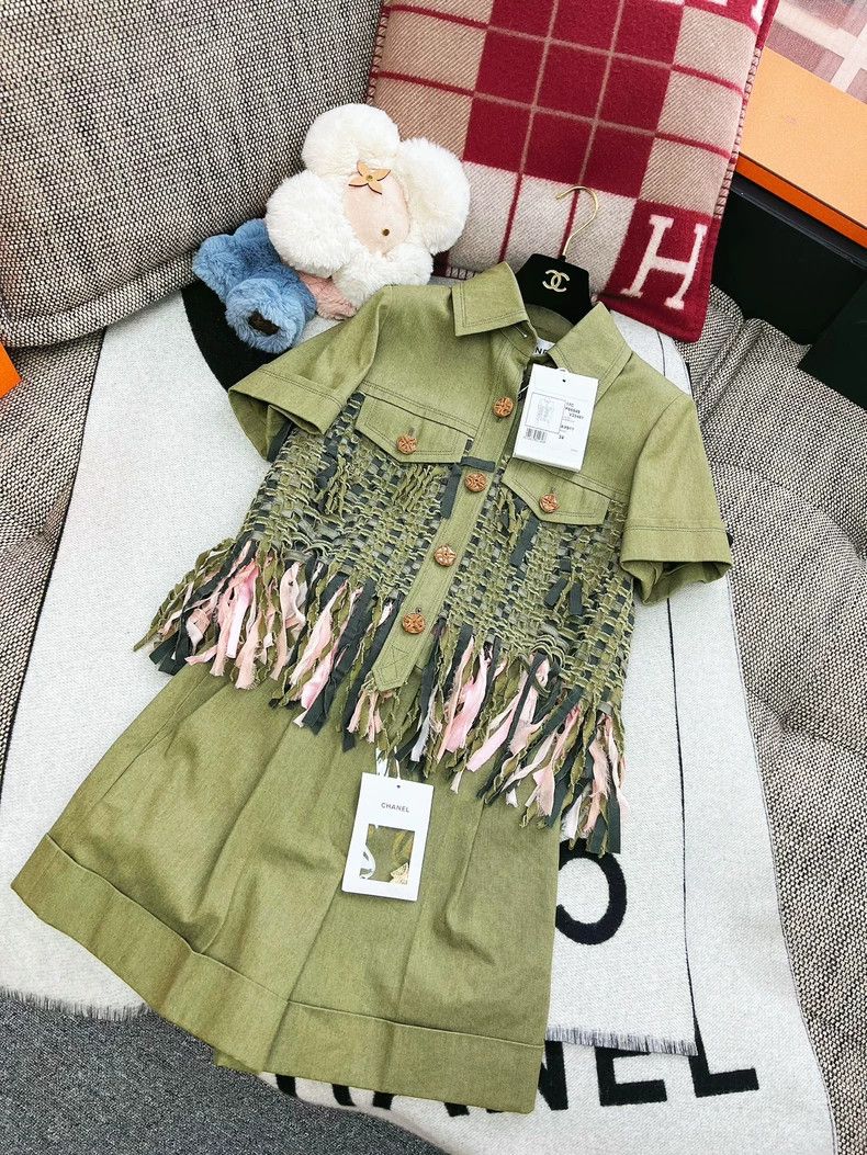 Chanel Chanel Green Flap Fringe Short Sleeve Set Size S / US 4 / IT 40 - 5 Thumbnail