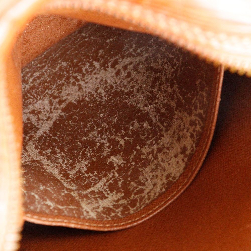 Louis Vuitton Louis Vuitton Louis Vuitton Danube Epi Shoulder Bag Leather Shoulder Bag Size ONE SIZE - 6 Thumbnail