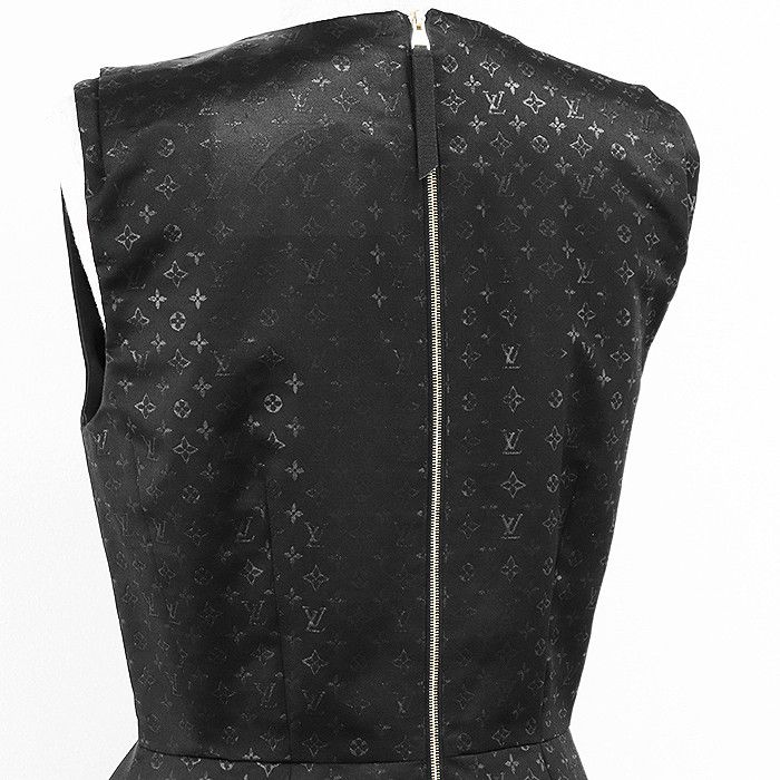 Louis Vuitton Louis Vuitton Louis Vuitton Monogram Silk Dress Others Dresses RW141W F5DR13SSX Size ONE SIZE - 14 Thumbnail