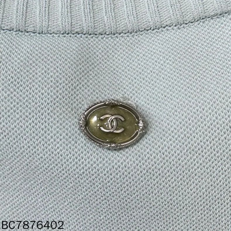 Chanel Chanel Embossed Logo Knit Sleeveless Top Size M / US 6-8 / IT 42-44 - 4 Thumbnail