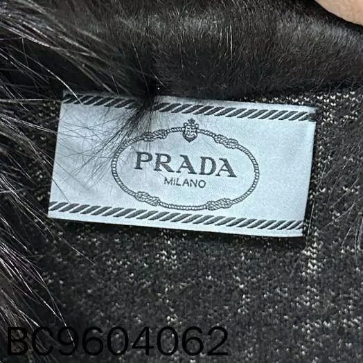 Prada Prada Faux Fur Collar Jacket Size M / US 6-8 / IT 42-44 - 4 Thumbnail