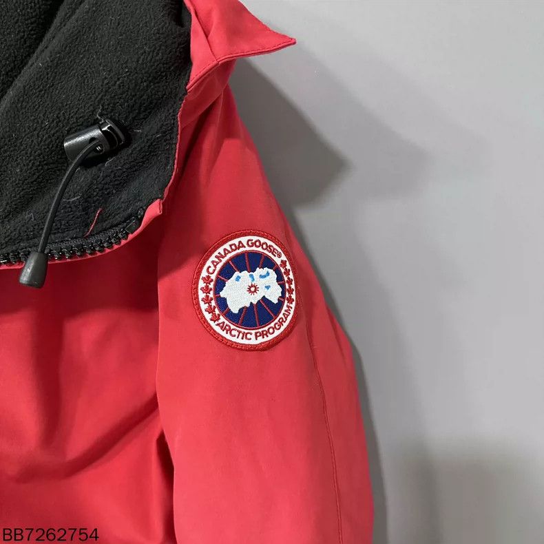 Canada Goose Red Hooded Down Jacket by Canada Goose Size S / US 4 / IT 40 - 4 Thumbnail