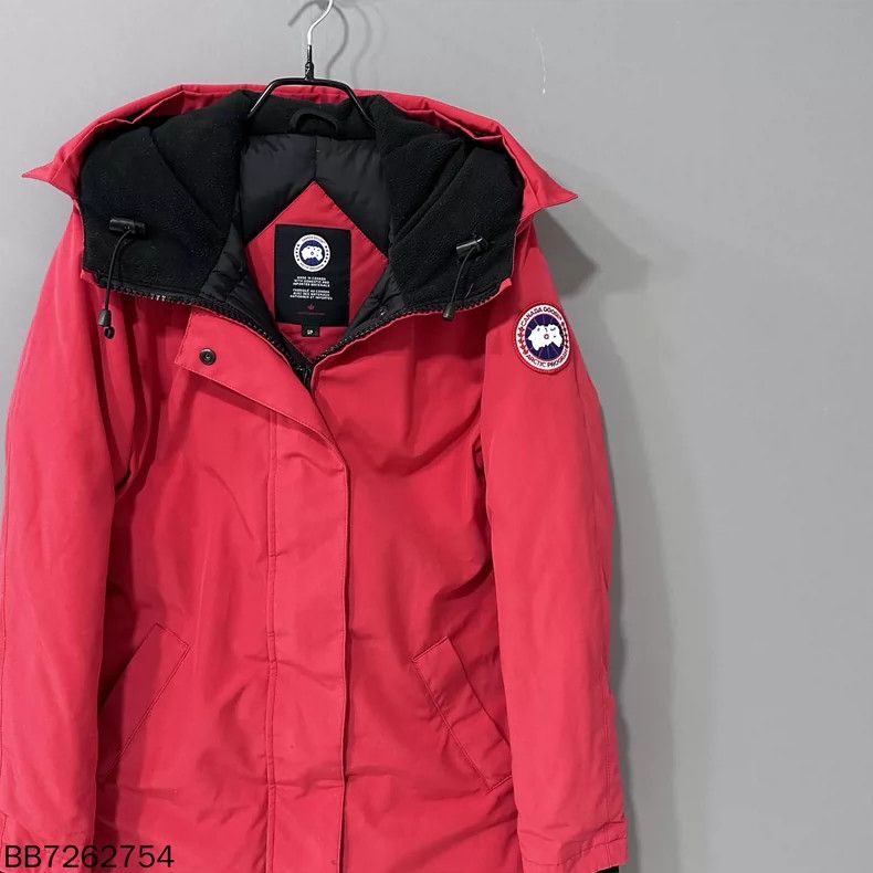 Canada Goose Red Hooded Down Jacket by Canada Goose Size S / US 4 / IT 40 - 2 Thumbnail