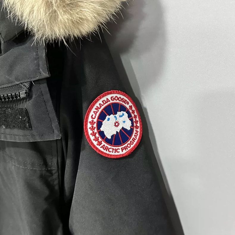 Canada Goose Canada Goose Parka with Removable Fur Collar Size S / US 4 / IT 40 - 4 Thumbnail