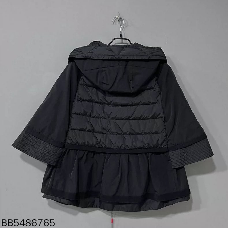 Moncler Moncler Hooded Cape Puffer Jacket Size XL / US 12-14 / IT 48-50 - 3 Thumbnail