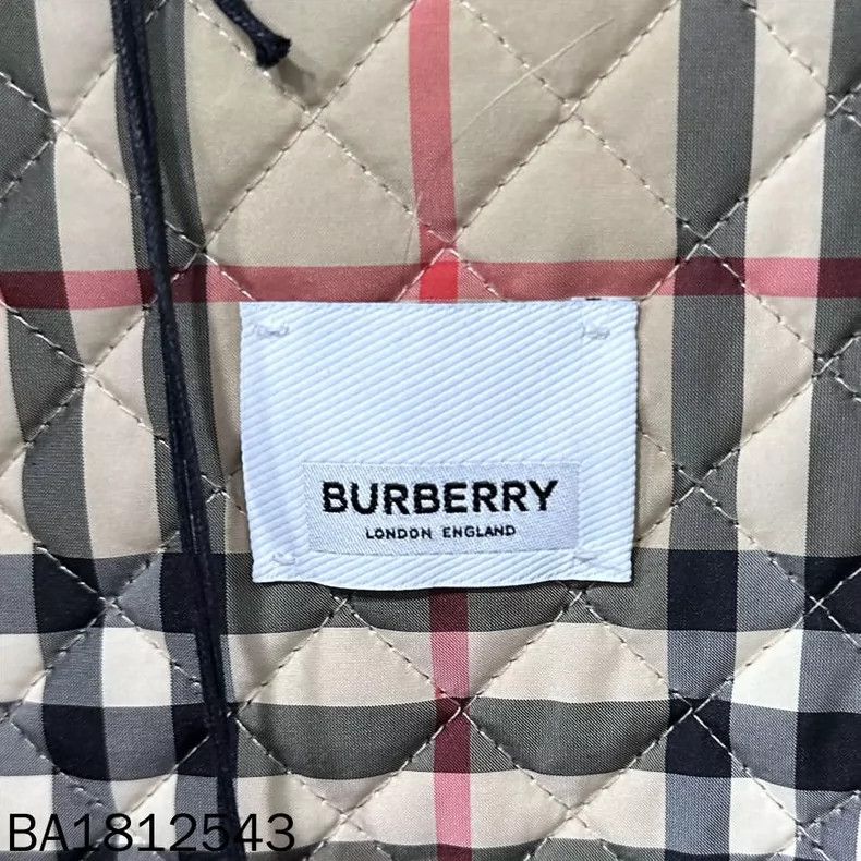 Burberry Burberry Teddy Coat with Inner Pattern Size M / US 6-8 / IT 42-44 - 5 Thumbnail