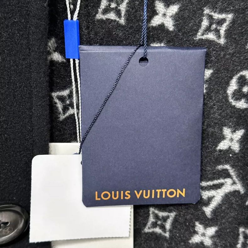 Louis Vuitton New Louis Vuitton Oversized Coat Size L / US 10 / IT 46 - 7 Thumbnail