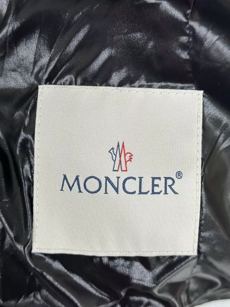 Moncler Moncler Long Coat with Fur Collar Size XS / US 0-2 / IT 36-38 - 5 Thumbnail