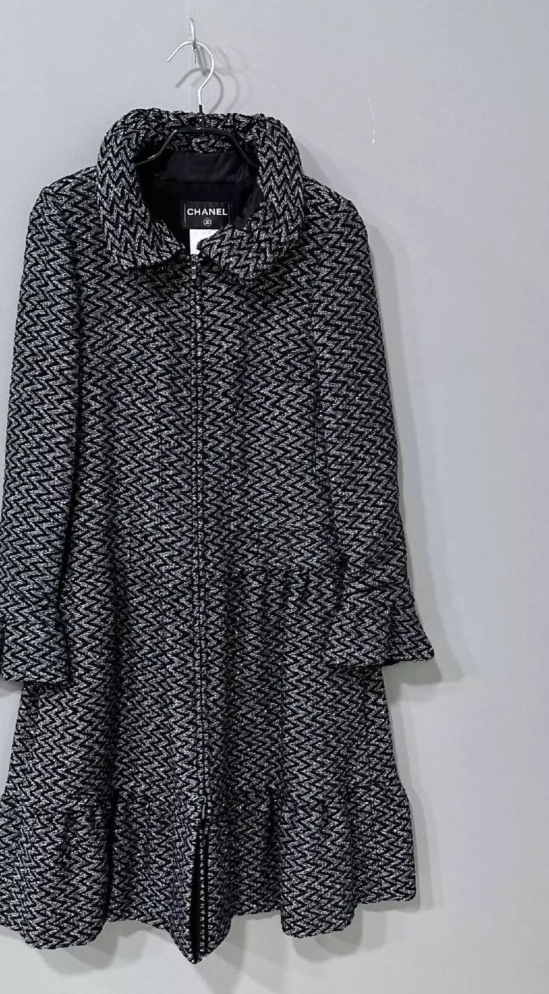 Chanel Chanel Handcrafted Coat with Silver Thread Size XS / US 0-2 / IT 36-38 - 3 Thumbnail