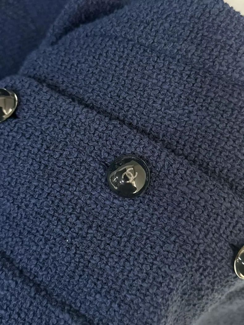 Chanel Blue Collar Button Coat by Chanel Size M / US 6-8 / IT 42-44 - 4 Thumbnail