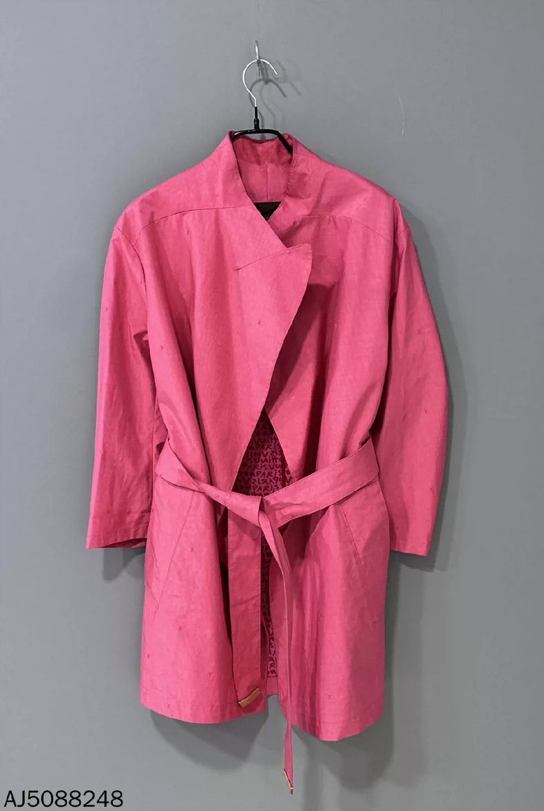 Louis Vuitton Pink Windbreaker with Printed Lining Size M / US 6-8 / IT 42-44 - 2 Thumbnail