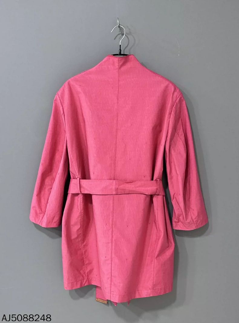Louis Vuitton Pink Windbreaker with Printed Lining Size M / US 6-8 / IT 42-44 - 3 Thumbnail
