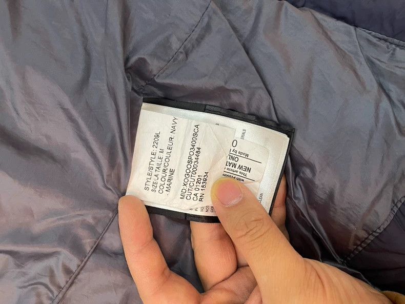 Canada Goose Women's Down Jacket with Hood Size M Size M / US 6-8 / IT 42-44 - 5 Thumbnail