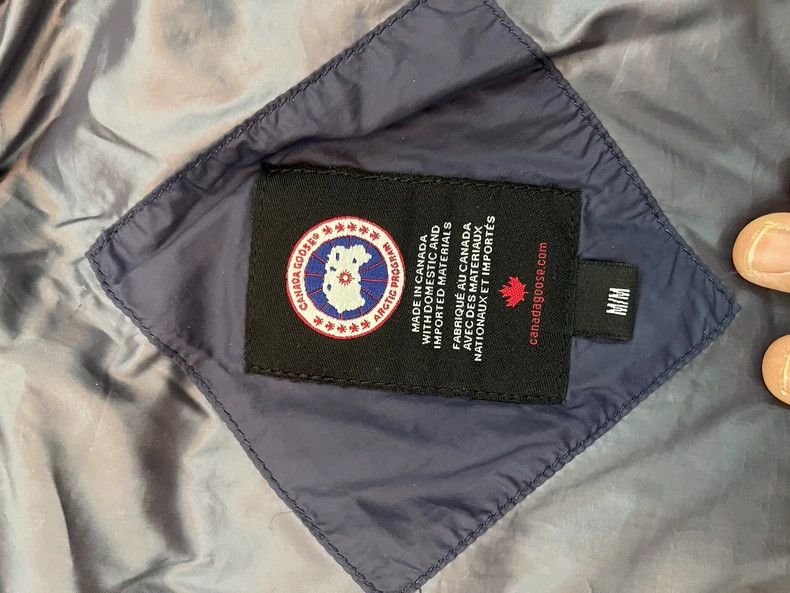 Canada Goose Women's Down Jacket with Hood Size M Size M / US 6-8 / IT 42-44 - 4 Thumbnail
