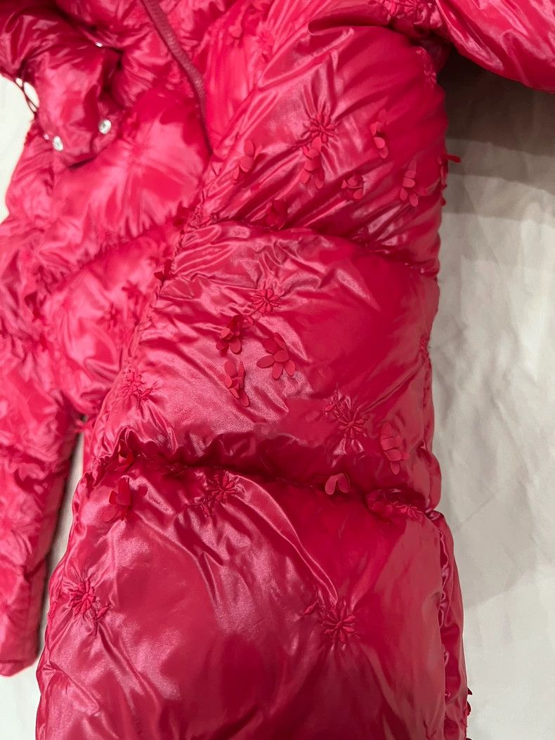 Moncler Moncler Red Puffer Jacket with Flowers Size XL / US 12-14 / IT 48-50 - 3 Thumbnail