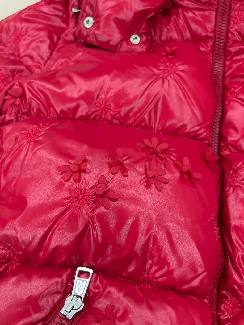 Moncler Moncler Red Puffer Jacket with Flowers Size XL / US 12-14 / IT 48-50 - 2 Thumbnail
