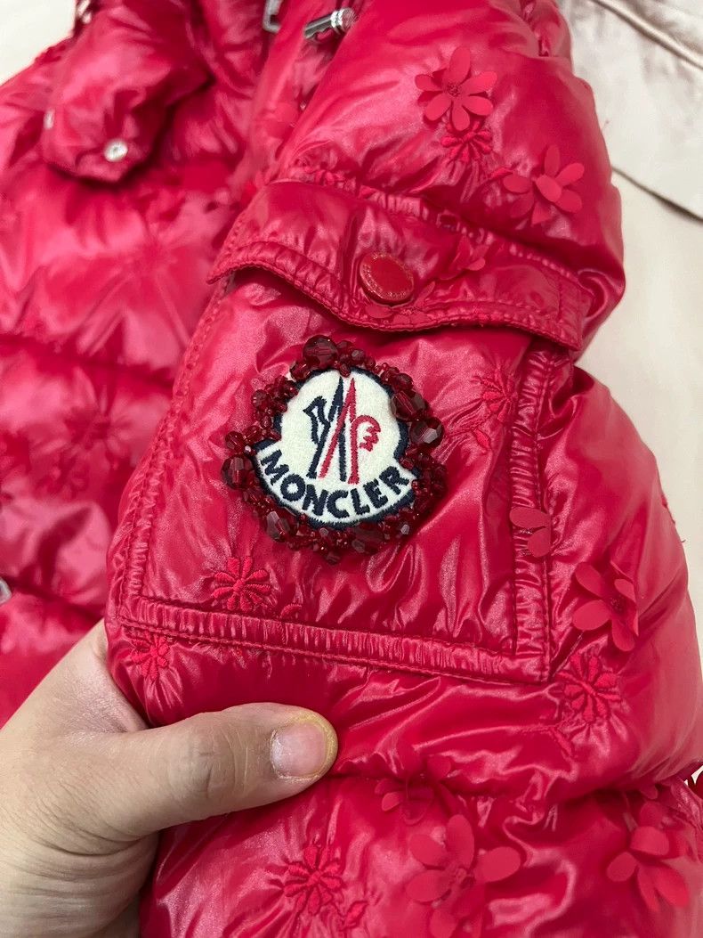 Moncler Moncler Red Puffer Jacket with Flowers Size XL / US 12-14 / IT 48-50 - 4 Thumbnail