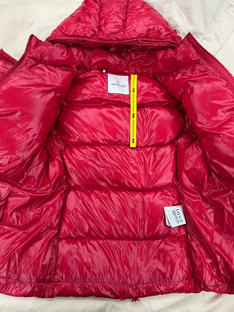 Moncler Moncler Red Puffer Jacket with Flowers Size XL / US 12-14 / IT 48-50 - 5 Thumbnail